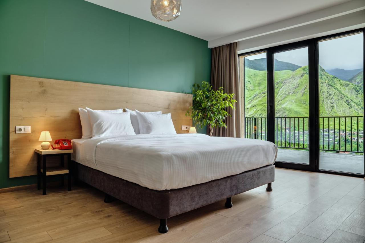 Intourist Kazbegi Otel Dış mekan fotoğraf