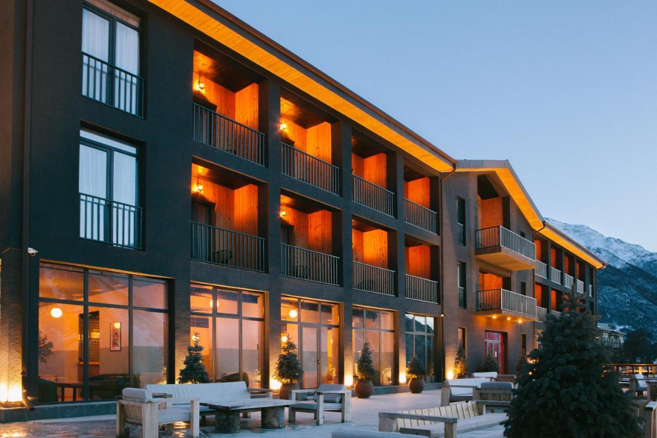 Intourist Kazbegi Otel Dış mekan fotoğraf