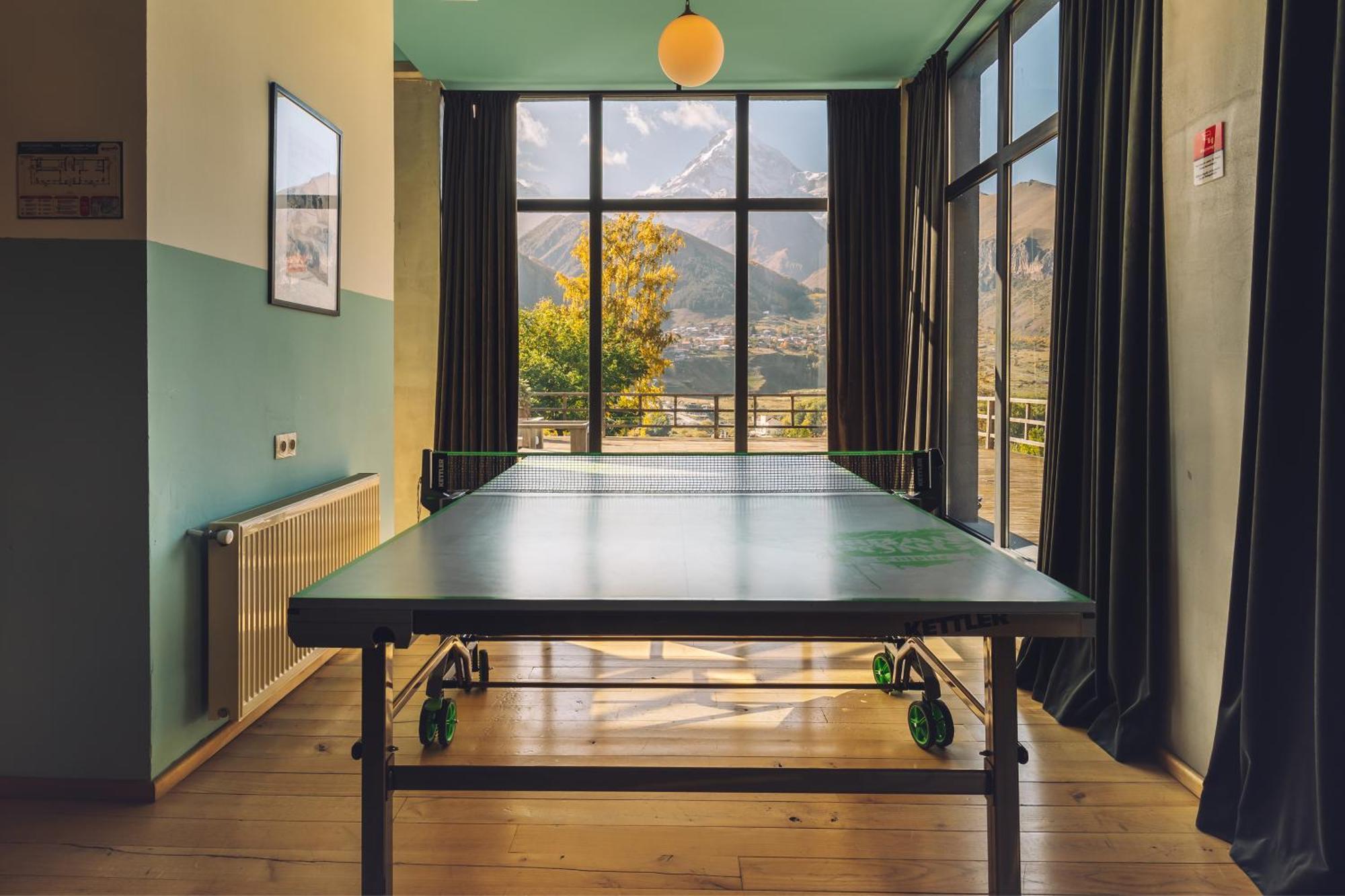 Intourist Kazbegi Otel Dış mekan fotoğraf